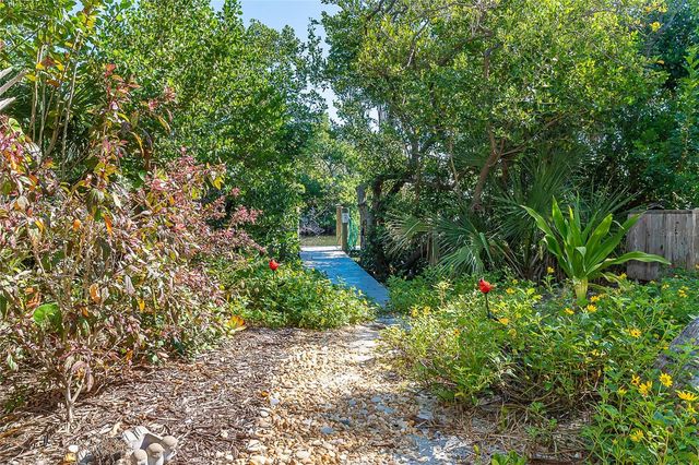 184 N GULF BOULEVARD 8, Placida, FL 33946
