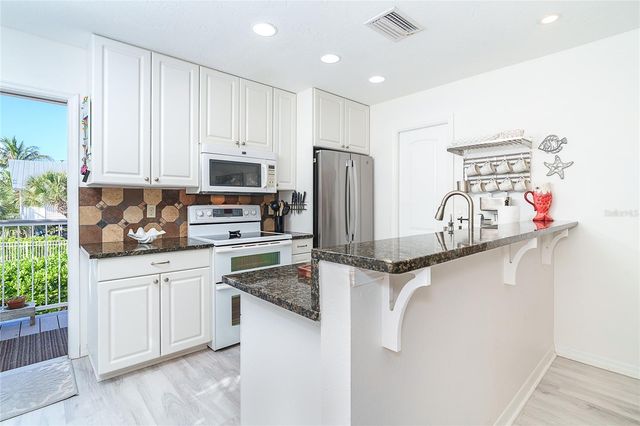 184 N GULF BOULEVARD 8, Placida, FL 33946