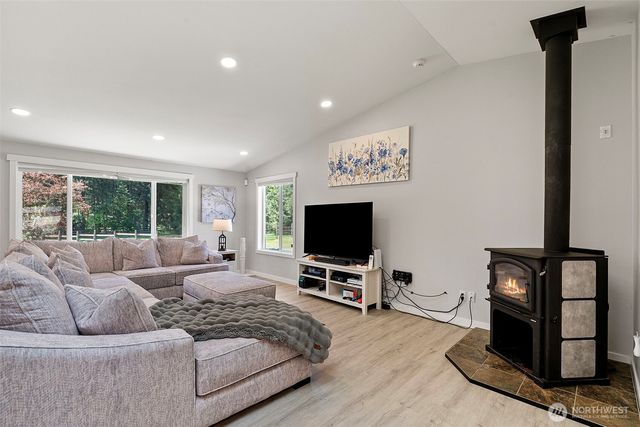 25903 166th Street E, Buckley, WA 98321