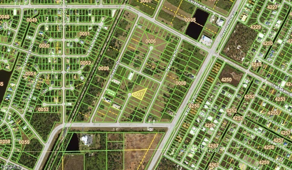 14 Hyde CT, Rotonda West, FL 33947