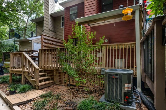 5444 Pine Top Circle, Raleigh, NC 27612