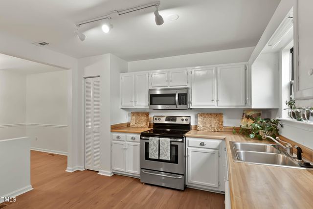 5444 Pine Top Circle, Raleigh, NC 27612