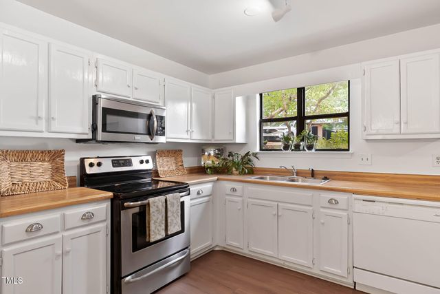 5444 Pine Top Circle, Raleigh, NC 27612