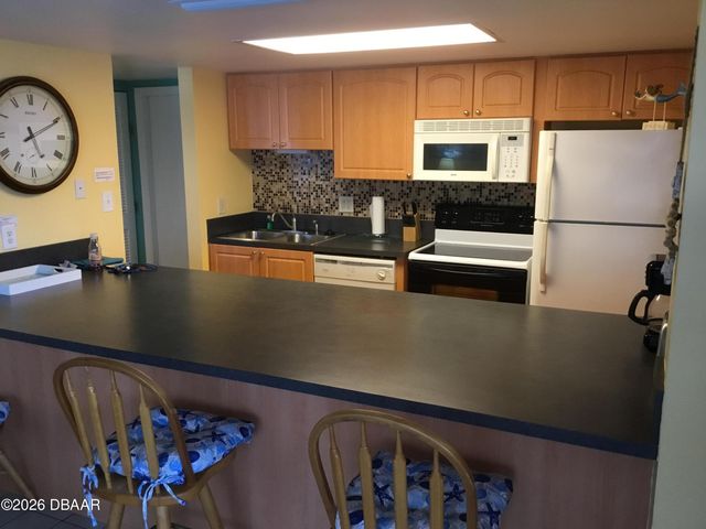 1571 S Atlantic Ave Apt 312, New Smyrna Beach, FL 32169