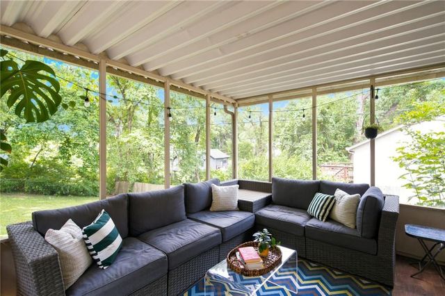 6024 W 51st Street, Mission, KS 66202