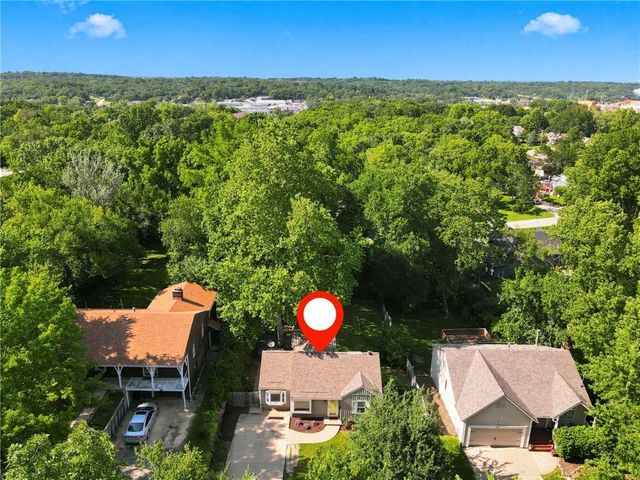6024 W 51st Street, Mission, KS 66202