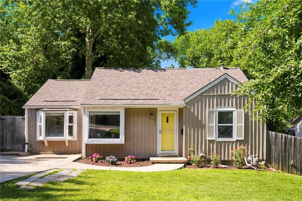 6024 W 51st Street, Mission, KS 66202