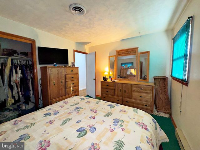 133 LEMON RD, Ranson, WV 25438