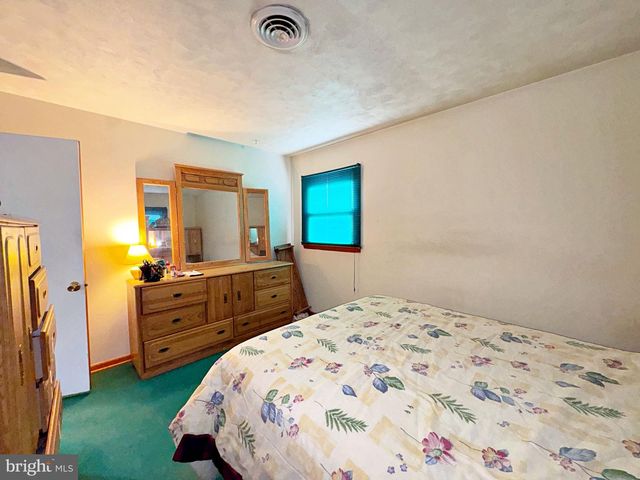 133 LEMON RD, Ranson, WV 25438