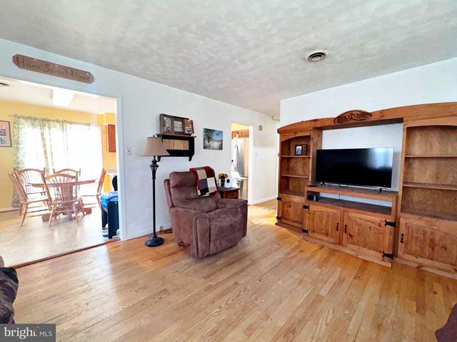 133 LEMON RD, Ranson, WV 25438