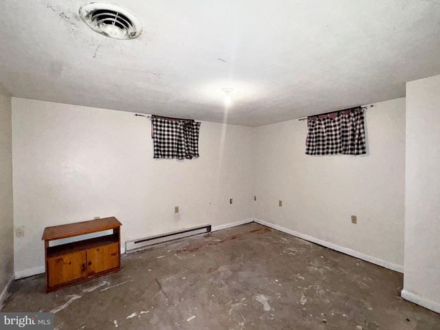 133 LEMON RD, Ranson, WV 25438