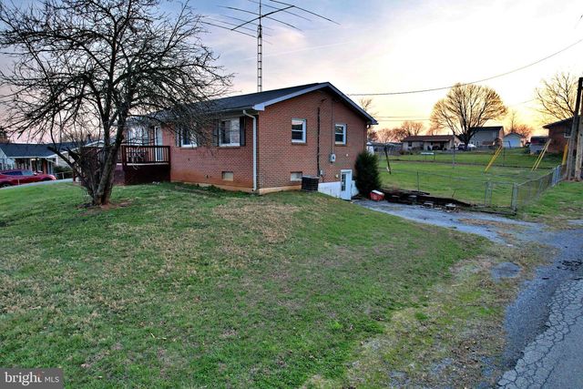 133 LEMON RD, Ranson, WV 25438
