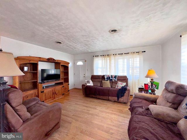 133 LEMON RD, Ranson, WV 25438