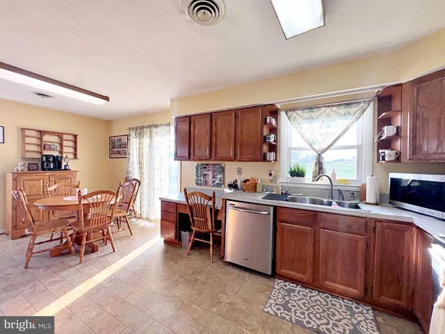 133 LEMON RD, Ranson, WV 25438