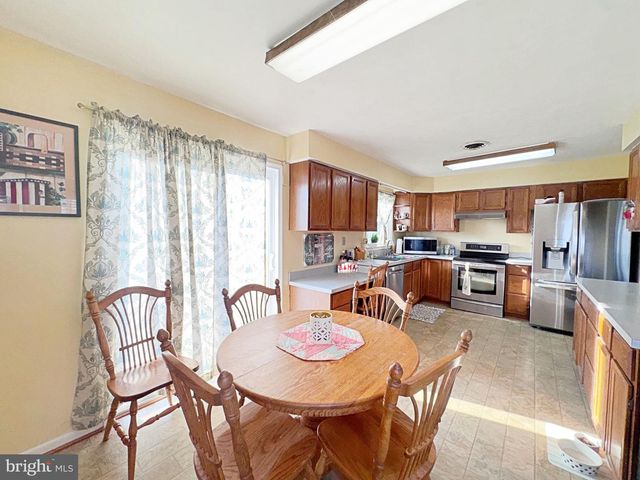 133 LEMON RD, Ranson, WV 25438