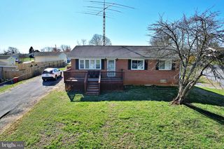 133 LEMON RD, Ranson, WV 25438