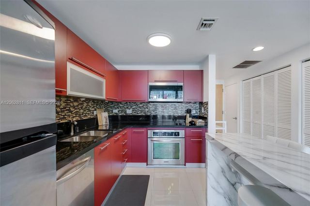 244 Biscayne Blvd 644, Miami, FL 33132