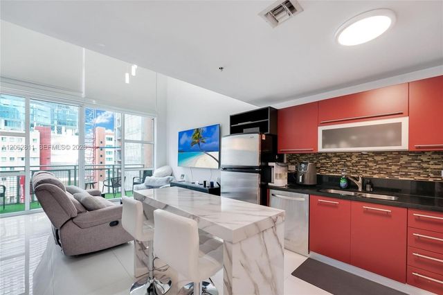 244 Biscayne Blvd 644, Miami, FL 33132