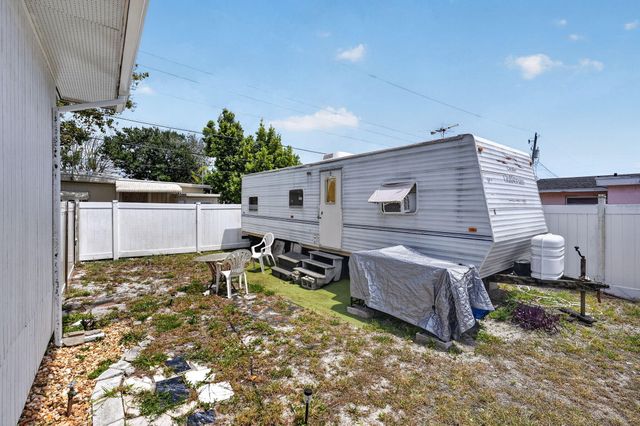 7945 SE Fairchild Way, Hobe Sound, FL 33455