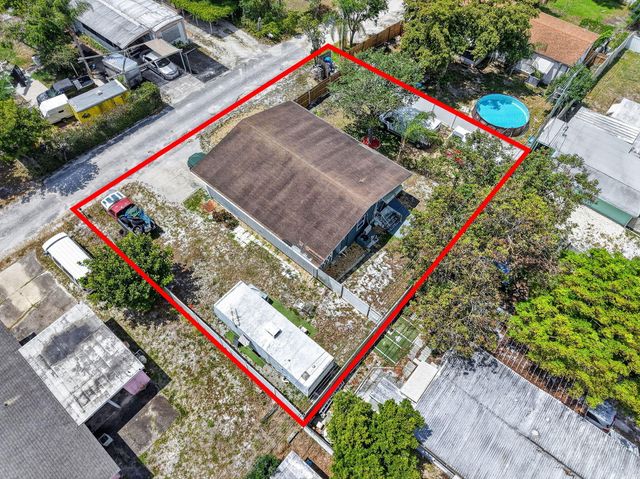 7945 SE Fairchild Way, Hobe Sound, FL 33455