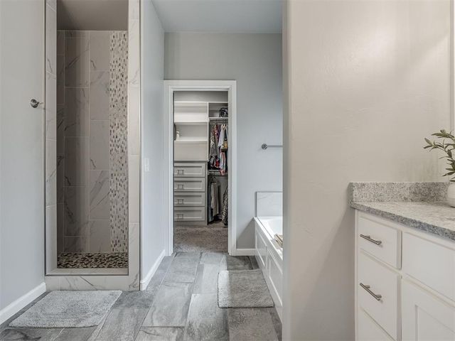 1825 W Blake Court Way, Mustang, OK 73064