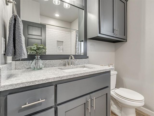 1825 W Blake Court Way, Mustang, OK 73064