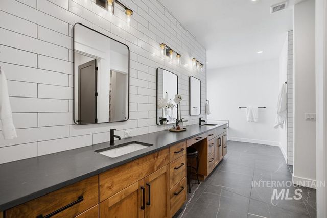 1836 S Riparian Way, Eagle, ID 83616