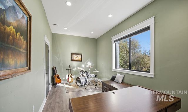 1836 S Riparian Way, Eagle, ID 83616