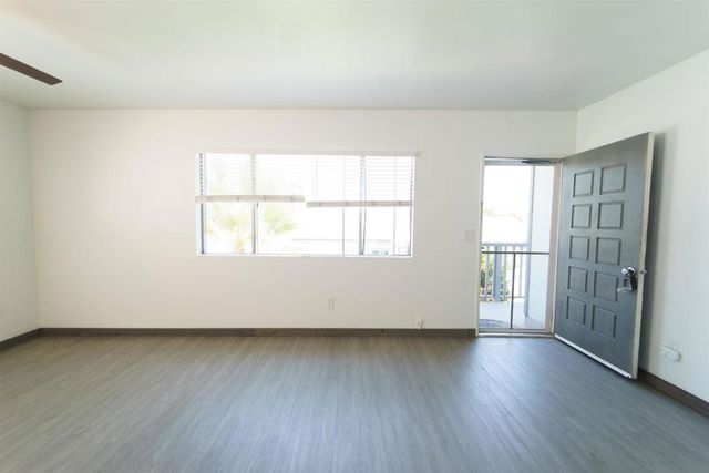 564 11Th Street, Imperial Beach, CA 91932