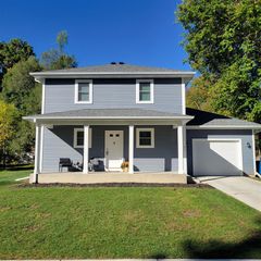 611 Fenimore Avenue, Kalamazoo, MI 49048
