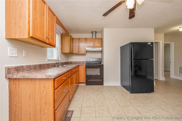 1203 Turnpike Road, Fayetteville, NC 28305