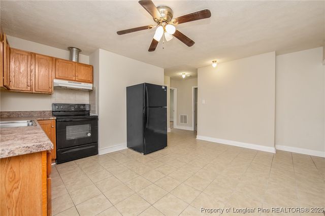 1203 Turnpike Road, Fayetteville, NC 28305