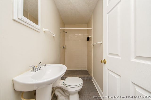 1203 Turnpike Road, Fayetteville, NC 28305