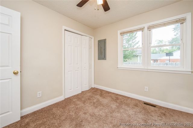 1203 Turnpike Road, Fayetteville, NC 28305