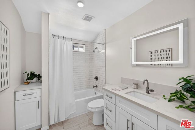 1442 Ellsmere Avenue, Los Angeles, CA 90019