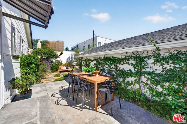 1442 Ellsmere Avenue, Los Angeles, CA 90019