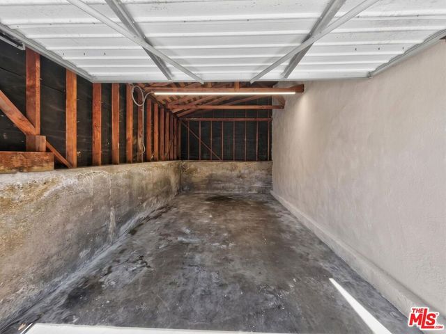 1442 Ellsmere Avenue, Los Angeles, CA 90019
