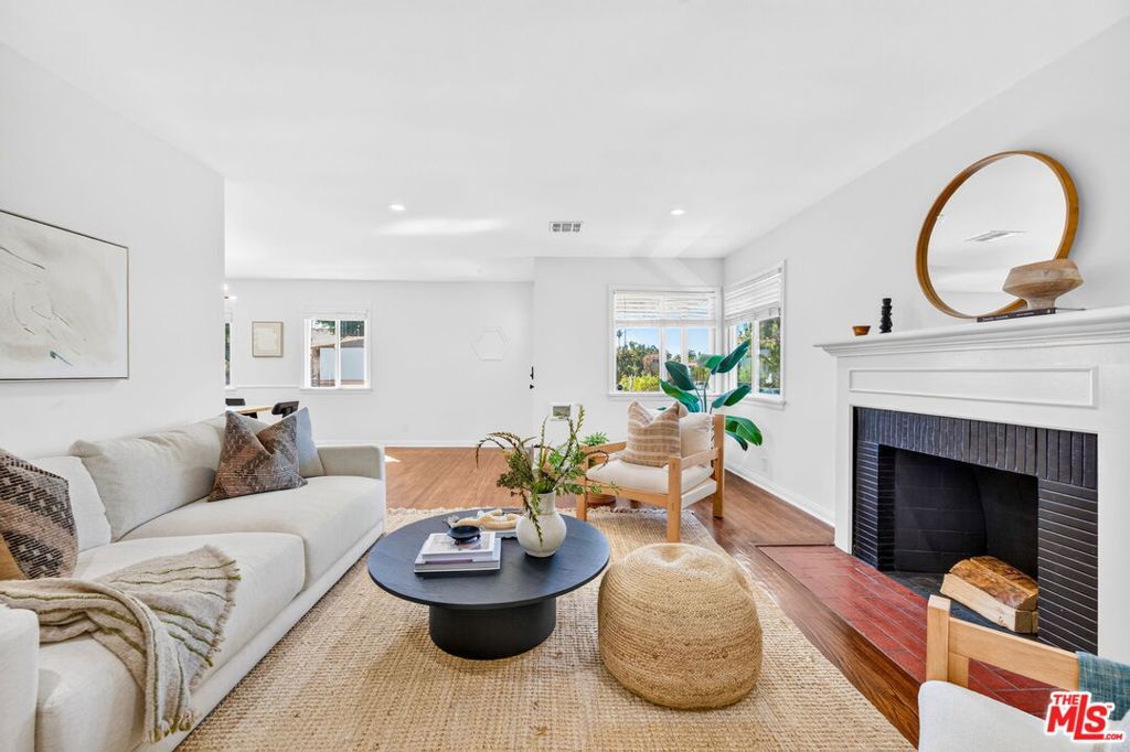 1442 Ellsmere Avenue, Los Angeles, CA 90019 — photo 5