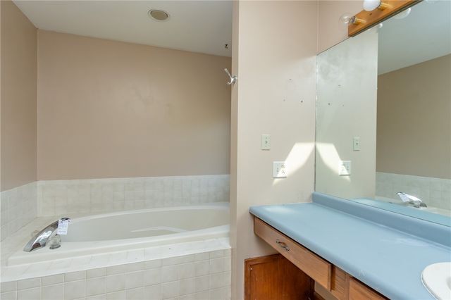 103 Sandune Dr, Murrysville, PA 15668