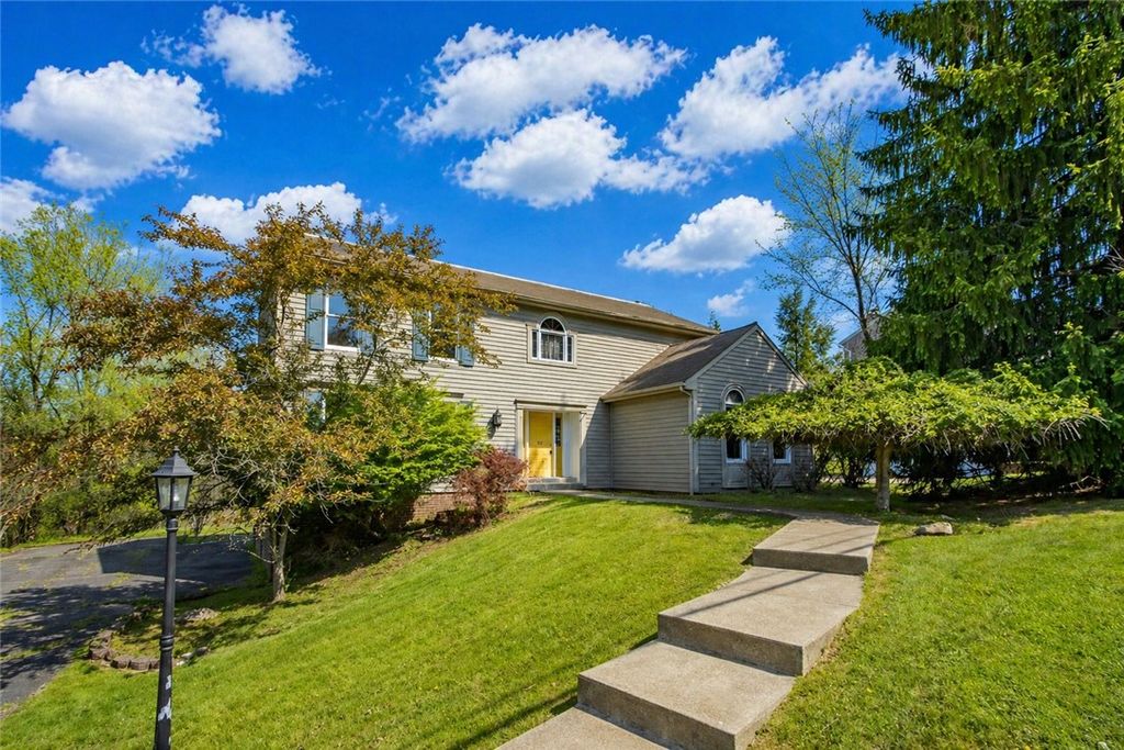 103 Sandune Dr, Murrysville, PA 15668