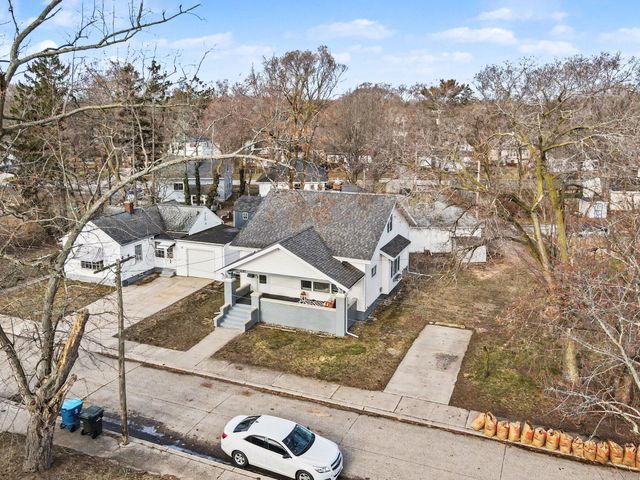 2287 Torrent Street, Muskegon City, MI 49441