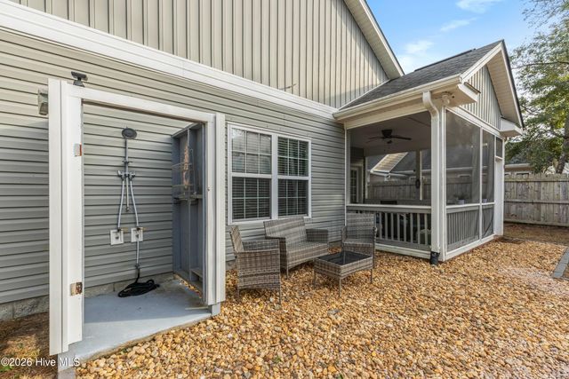 333 NE 55th Street, Oak Island, NC 28465