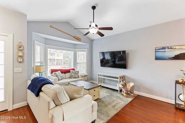 333 NE 55th Street, Oak Island, NC 28465