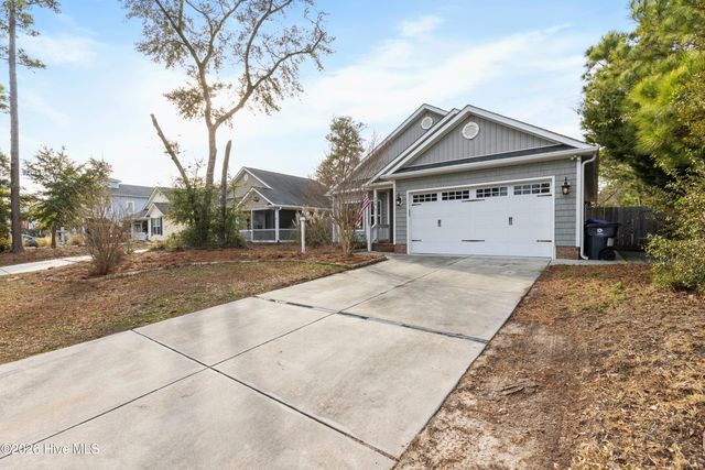 333 NE 55th Street, Oak Island, NC 28465