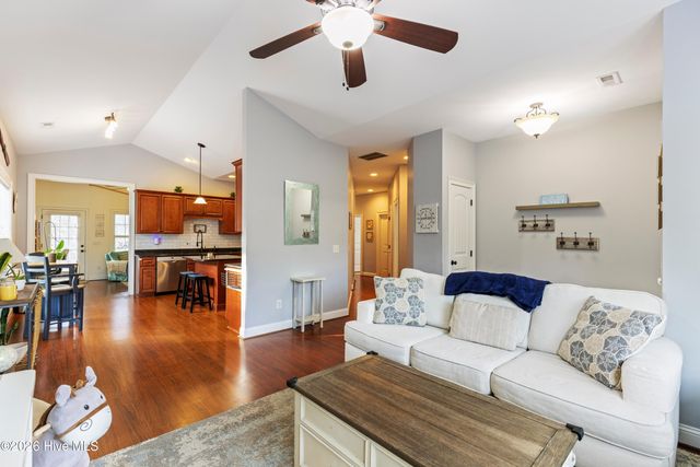 333 NE 55th Street, Oak Island, NC 28465