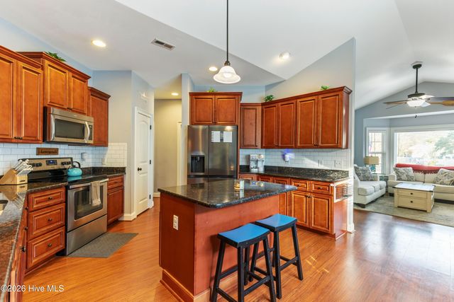 333 NE 55th Street, Oak Island, NC 28465