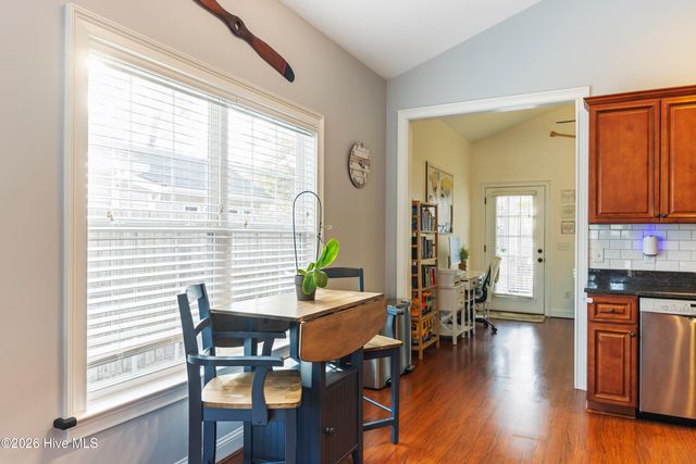 333 NE 55th Street, Oak Island, NC 28465