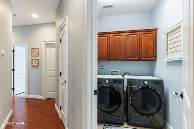 333 NE 55th Street, Oak Island, NC 28465