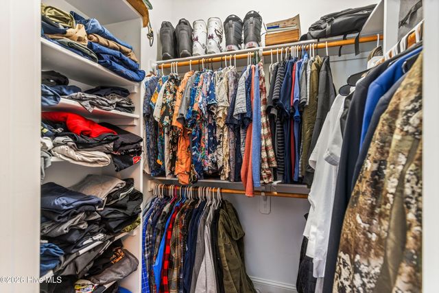 333 NE 55th Street, Oak Island, NC 28465