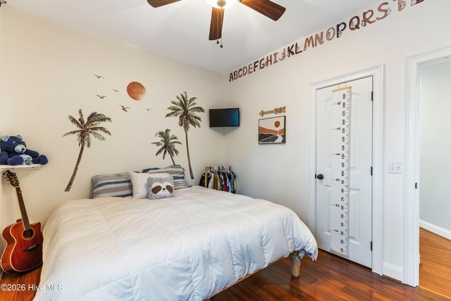 333 NE 55th Street, Oak Island, NC 28465